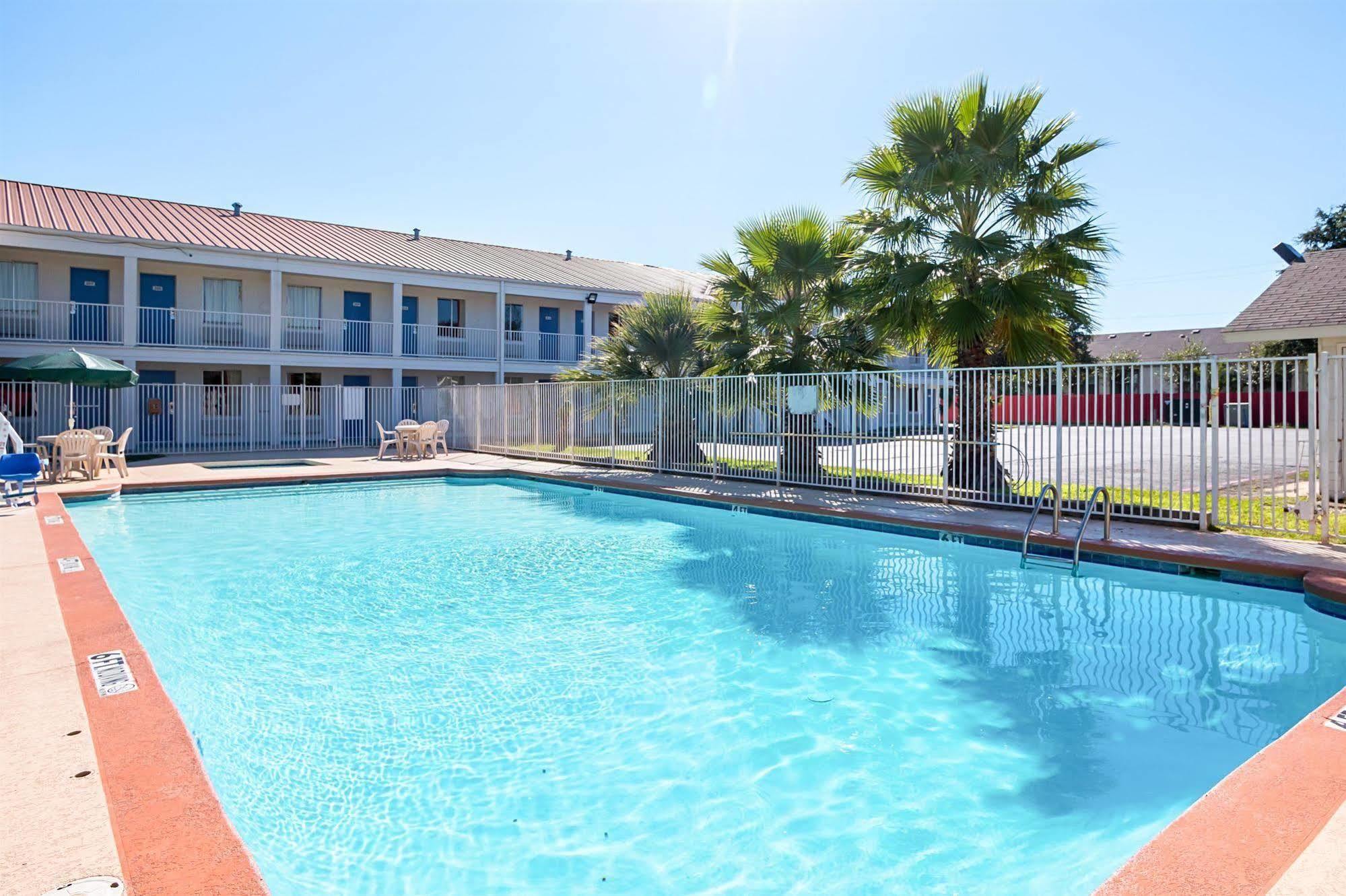 Motel 6-Round Rock, Tx Exterior photo